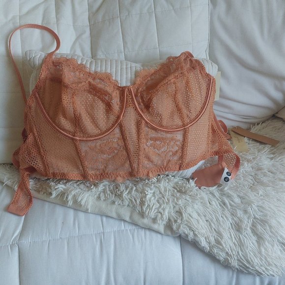 Bustier - Picture 4 of 7